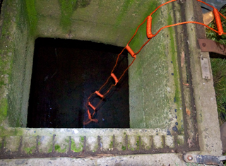 Underground entrance
via a vent shaft with an aid of rope ladder